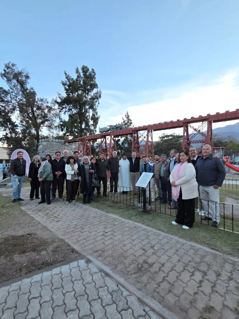 Monumento Viaducto del Toro 01