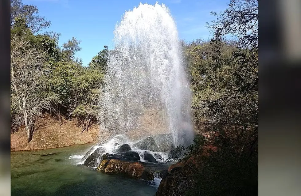geiser de Coronel Mollinedo 2