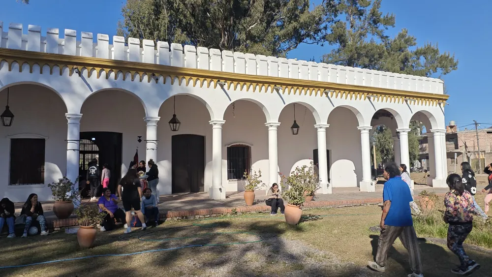 2tardes-de-cine-en-casona-scaled
