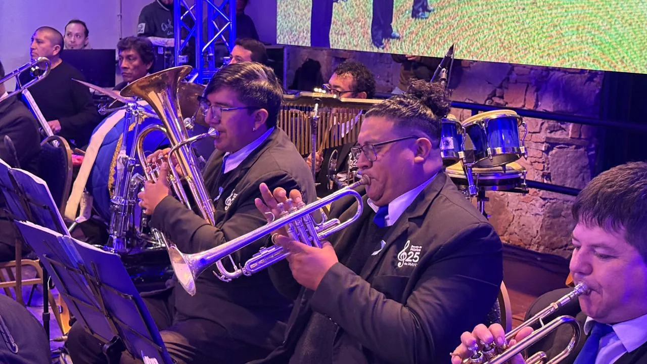 Banda Municipal 25 de Mayo 03